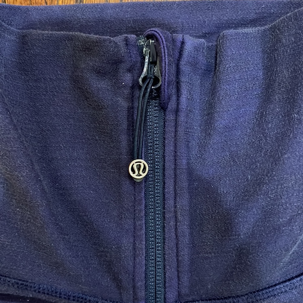 🍋Lululemon In Stride Jacket *Denim! - Picture 9 of 12